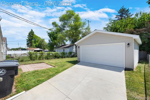 12180 Arcola Street, Livonia, MI 48150