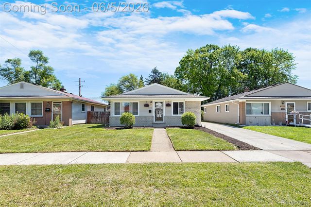 12180 Arcola Street, Livonia, MI 48150