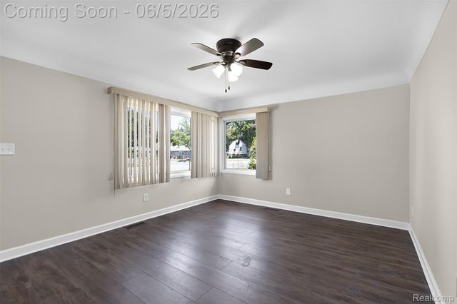 12180 Arcola Street, Livonia, MI 48150