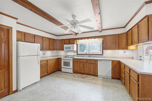 23424 Beech Road, Southfield, MI 48033