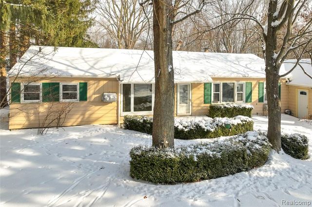 23424 Beech Road, Southfield, MI 48033