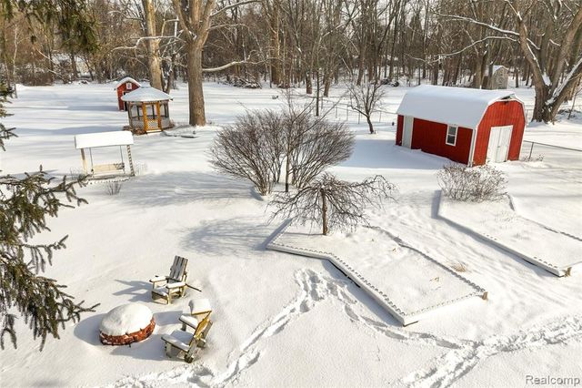 23424 Beech Road, Southfield, MI 48033