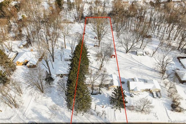 23424 Beech Road, Southfield, MI 48033