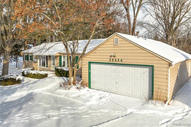 23424 Beech Road, Southfield, MI 48033