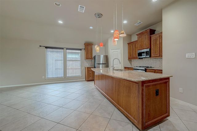 2808 Arbor Brook Lane, Pearland, TX 77584