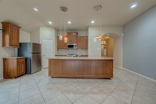 2808 Arbor Brook Lane, Pearland, TX 77584