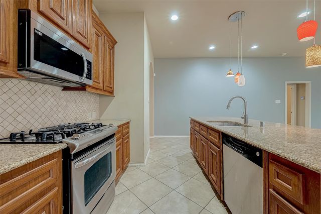 2808 Arbor Brook Lane, Pearland, TX 77584