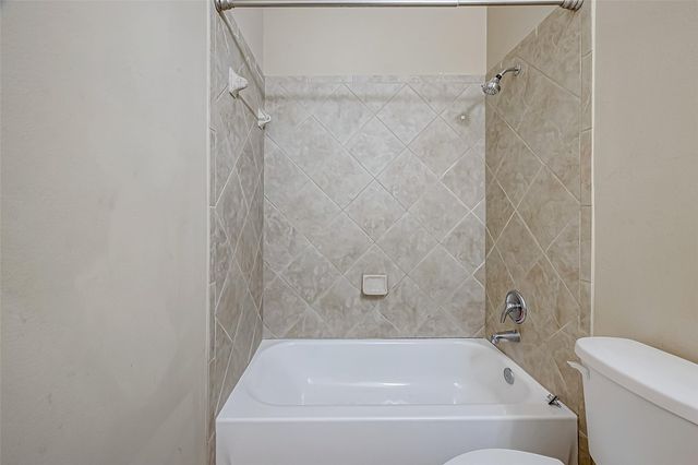 2808 Arbor Brook Lane, Pearland, TX 77584