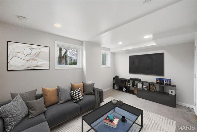 3370 Shutten Way, St Charles, MO 63301