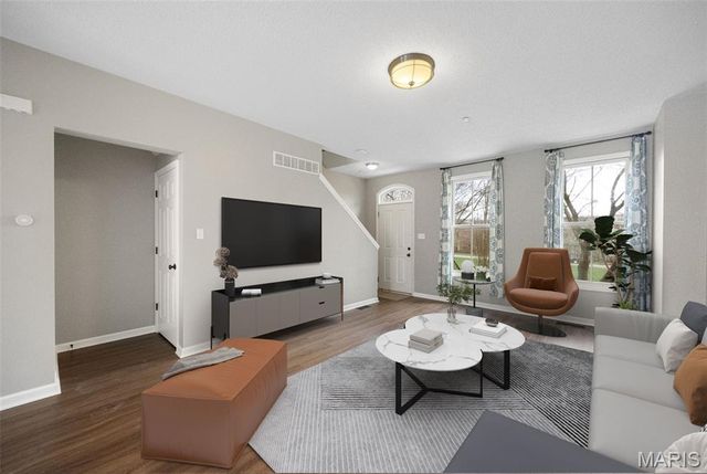 3370 Shutten Way, St Charles, MO 63301