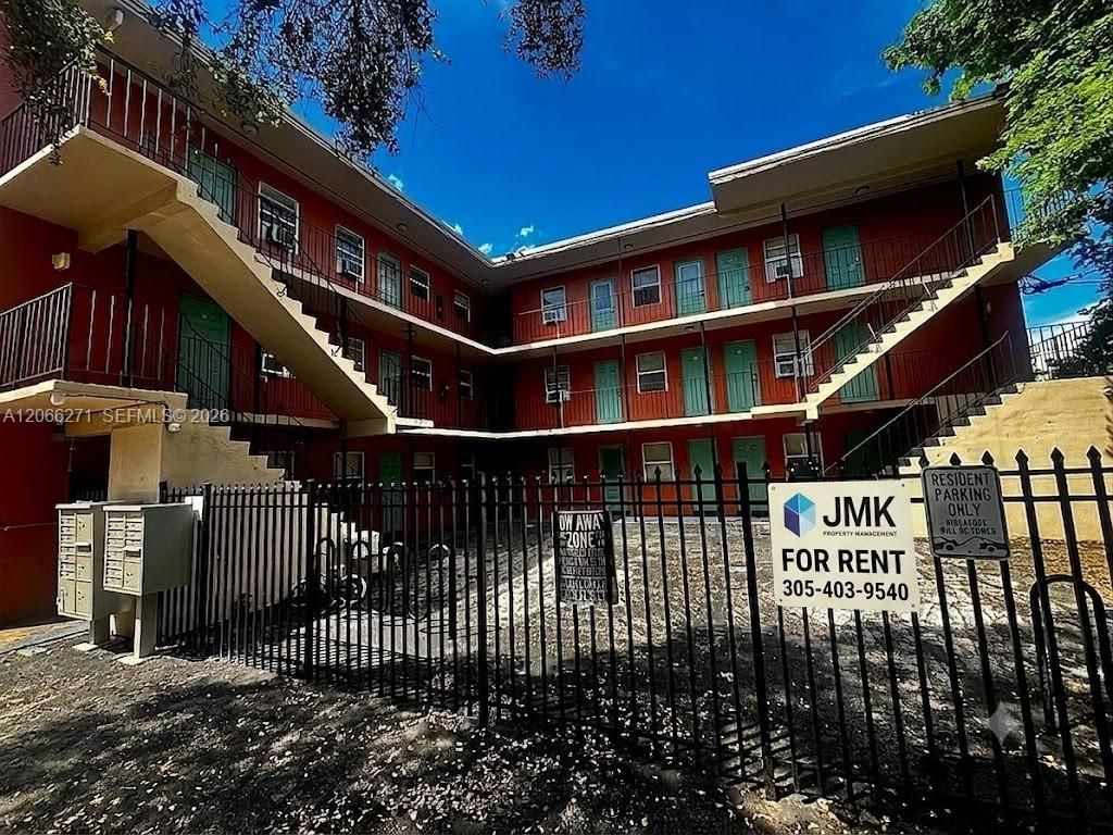 3669 Thomas Avenue 8, Miami, FL 33133