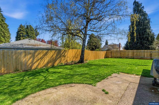 3994 Crestview Dr S, Salem, OR 97302