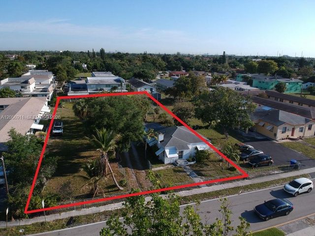 2455 Polk St, Hollywood, FL 33020