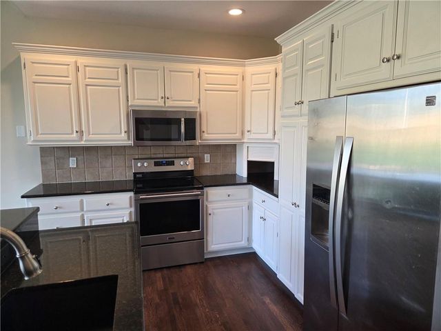7024 Constance Street, Shawnee, KS 66216