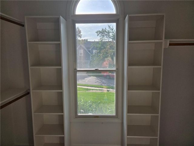 7024 Constance Street, Shawnee, KS 66216
