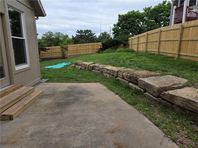 7024 Constance Street, Shawnee, KS 66216