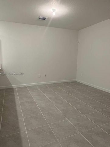 14816 SW 265th St, Homestead, FL 33032