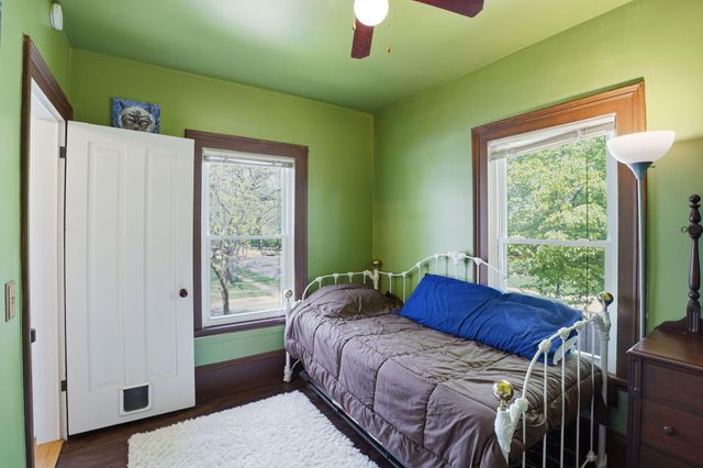 127 W Bridge Street, Plainwell City, MI 49080