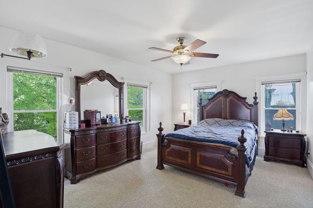127 W Bridge Street, Plainwell City, MI 49080