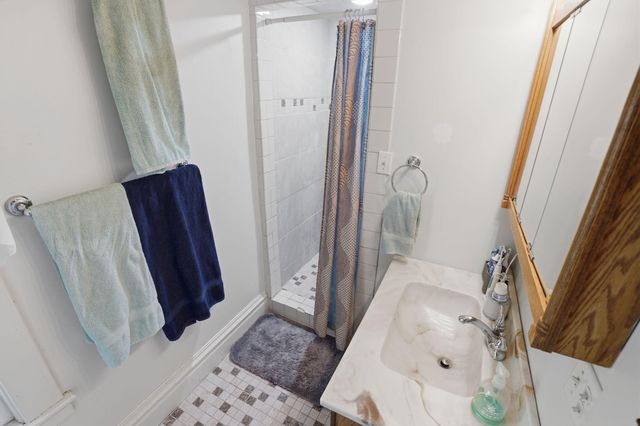 127 W Bridge Street, Plainwell City, MI 49080