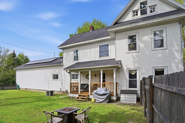 127 W Bridge Street, Plainwell City, MI 49080