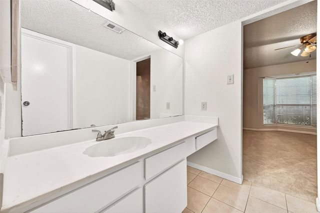 1515 Sandy Springs Road 3001, Houston, TX 77042