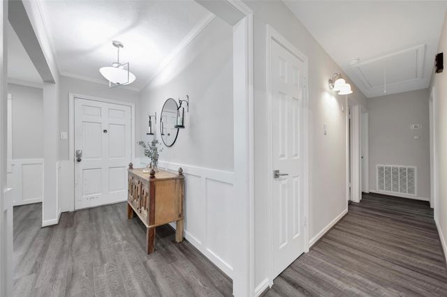 4402 Fallbrook Drive, Houston, TX 77018