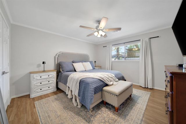 4402 Fallbrook Drive, Houston, TX 77018