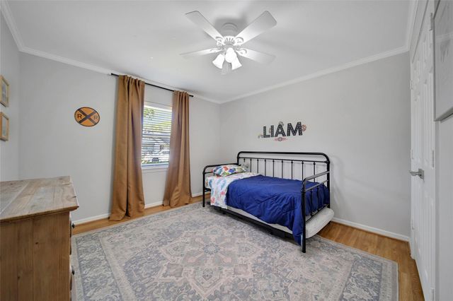 4402 Fallbrook Drive, Houston, TX 77018