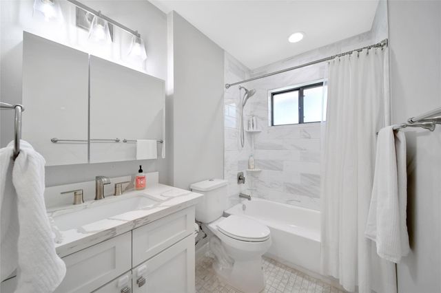 4402 Fallbrook Drive, Houston, TX 77018