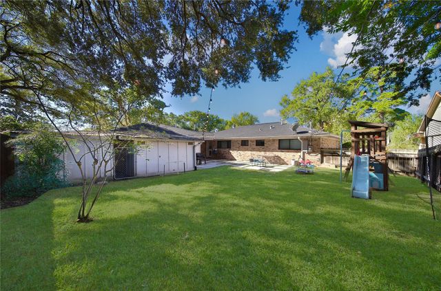 4402 Fallbrook Drive, Houston, TX 77018