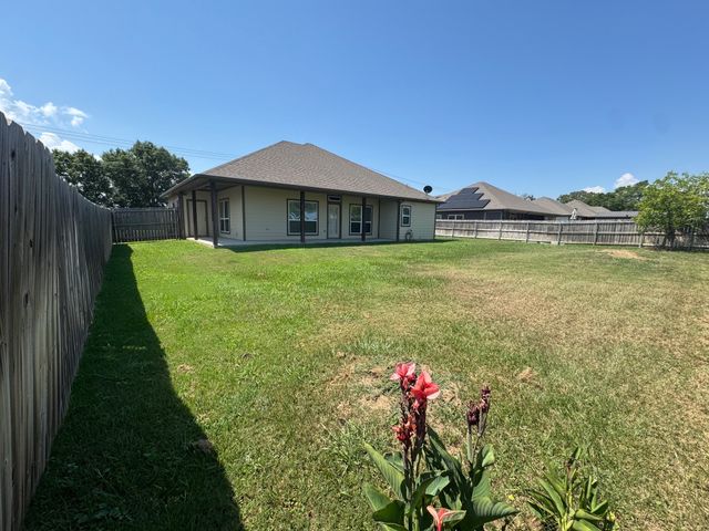 792 E Northside Drive, Pilot Point, TX 76258