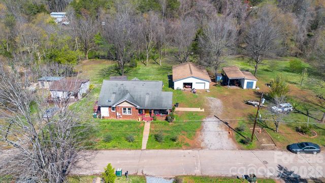 218 W 28th Street, Newton, NC 28658