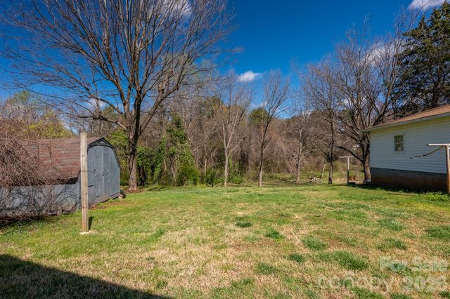 218 W 28th Street, Newton, NC 28658