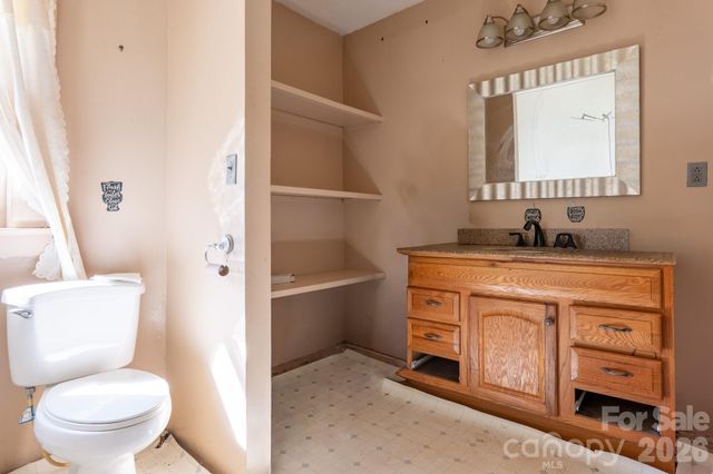 218 W 28th Street, Newton, NC 28658