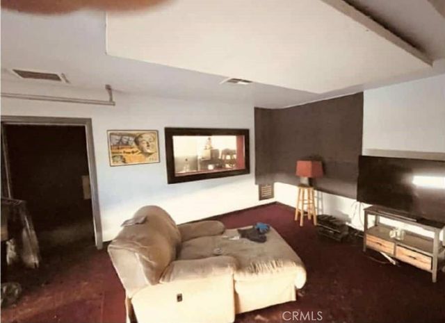 17107 Raymer Street, Sherwood Forest, CA 91325