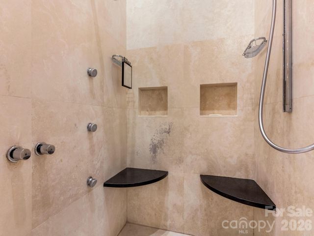 8524 Winged Bourne Road, Charlotte, NC 28210