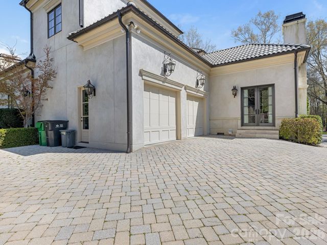 8524 Winged Bourne Road, Charlotte, NC 28210