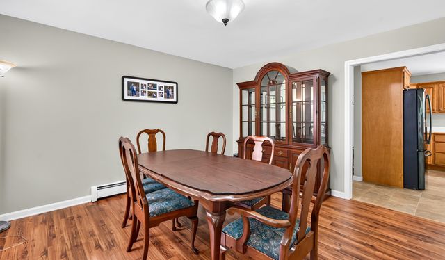 170 Queen Lake Rd, Phillipston, MA 01331