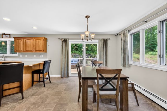 170 Queen Lake Rd, Phillipston, MA 01331