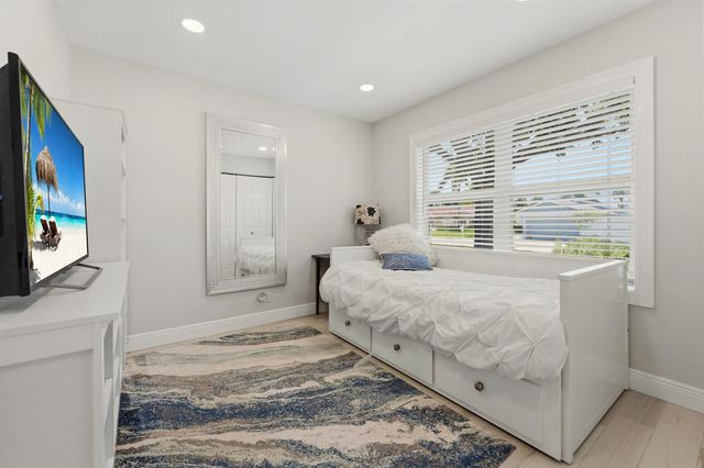 1264 Pine Sage Circle, West Palm Beach, FL 33409