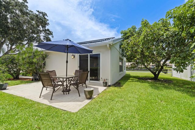 1264 Pine Sage Circle, West Palm Beach, FL 33409