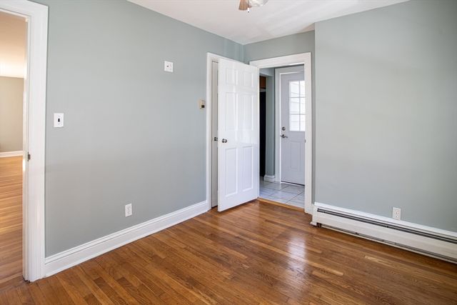 6 Miles Ave, Tiverton, RI 02878