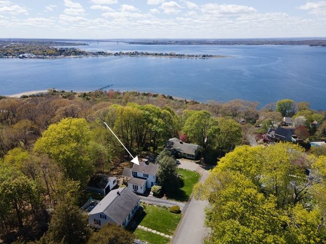 6 Miles Ave, Tiverton, RI 02878