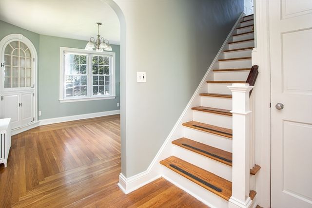 6 Miles Ave, Tiverton, RI 02878