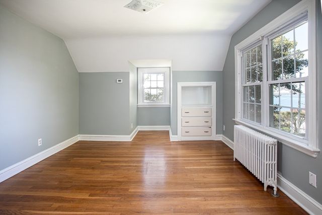 6 Miles Ave, Tiverton, RI 02878