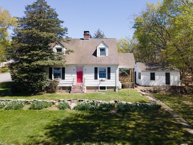 6 Miles Ave, Tiverton, RI 02878