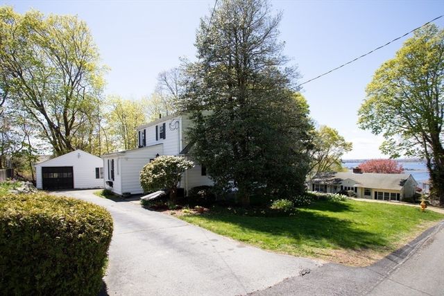 6 Miles Ave, Tiverton, RI 02878