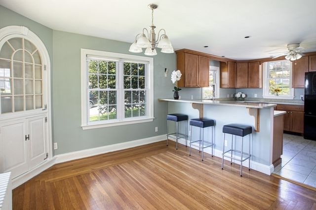 6 Miles Ave, Tiverton, RI 02878