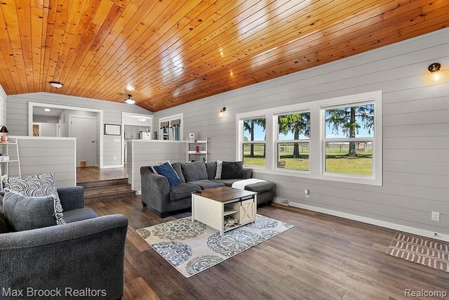 8580 Silver Creek Road, Whitehall, MI 49461